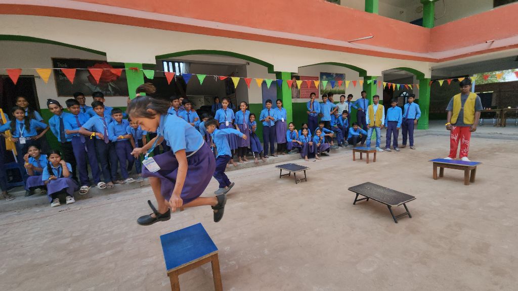 當愛麗絲遇見慈濟 校園裡的成長運動會
